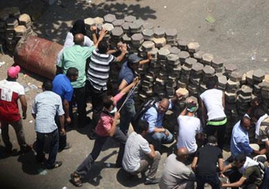 المقاومة الشعبية تنطلق في الذكري الأولى للمذبحة وتعد بالقصاص