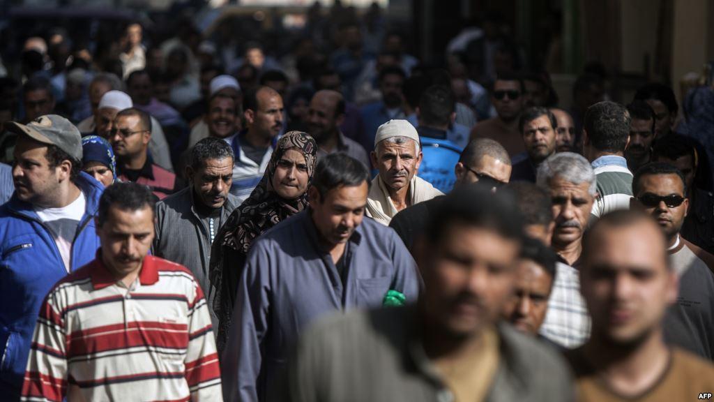 السلطات الكويتية تنفي أنباء وقف استقدام العمالة المصرية أو تقليصها