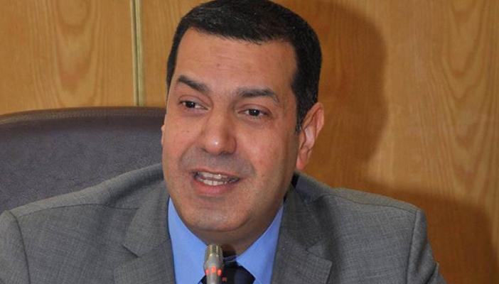 محافظ أسيوط يحيل المسؤولين إلى التحقيق بعد تسرب الكلور واختناق 55