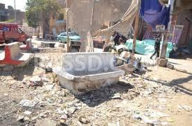 إزالة إشغالات ميدان الشعلة بالوادي الجديد وسط استياء الباعة