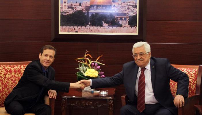 “هير تسوغ”: اتفقت مع عباس على منع اندلاع انتفاضة فلسطينية ثالثة