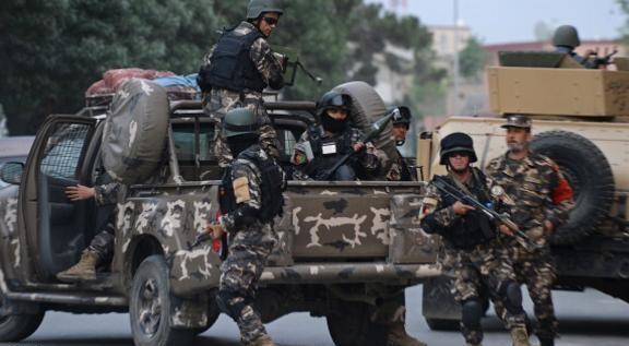 الدفاع الأفغاني: قتلنا 35 مسلحًاً تابعين لـ”طالبان”