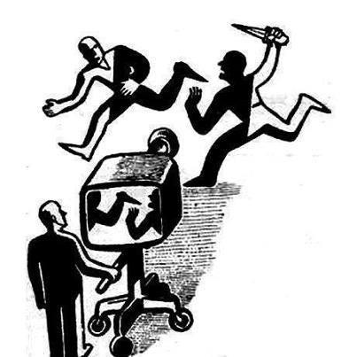 نشطاء الفيس: وظيفة الإعلام في الدول المتأخرة “إنه يشتغلك”