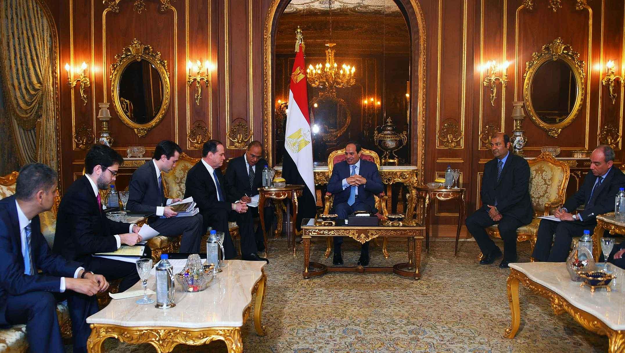 طائرات السيسي وتقشف الشعب – أحمد عبد الرحمن