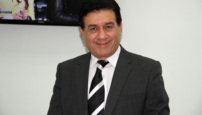 مدحت شلبي: الأهلي تصرف كـ”الأطفال” في أزمة “الشيخ”