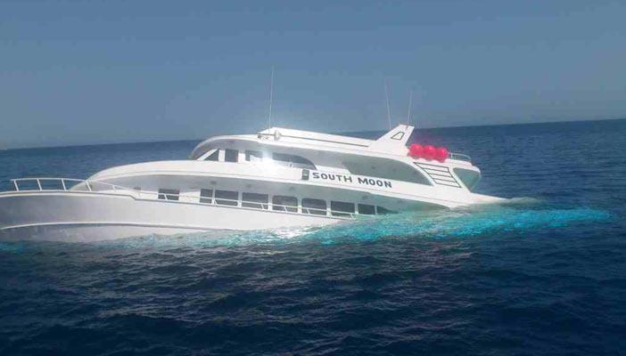 غرق مركب سياحي بالبحر الأحمر على متنه 37 شخصًا بينهم 27 سائحًا