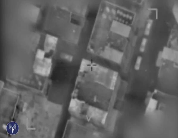 فيديو | شاهد لحظة استهداف قيادات القسام الثلاثة