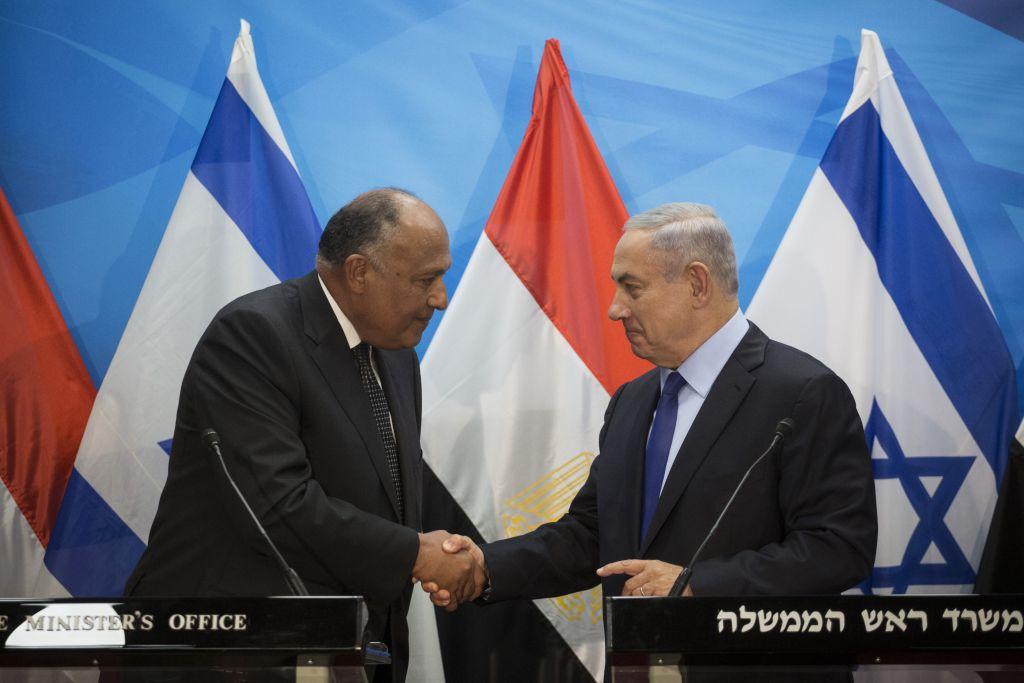 الصحافة العبرية: دفاع وزير الخارجية المصري عن “إسرائيل” غير مسبوق