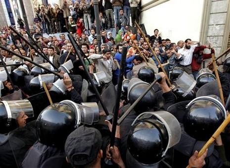 كثافة أمنية بقنا بعد اشتباكات نارية بين عائلتين بقنا