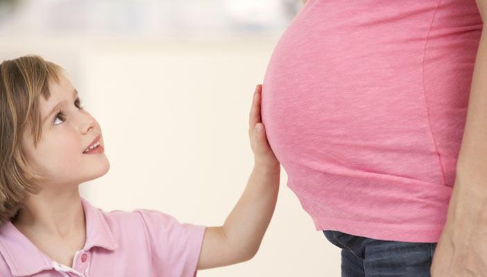 دراسة: الحمل يقوي الذاكرة ويعالج مشاكل النسيان