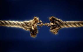 “كذبة أغسطس”..عندما يقع إعلام الانقلاب في فخ الإفلاس