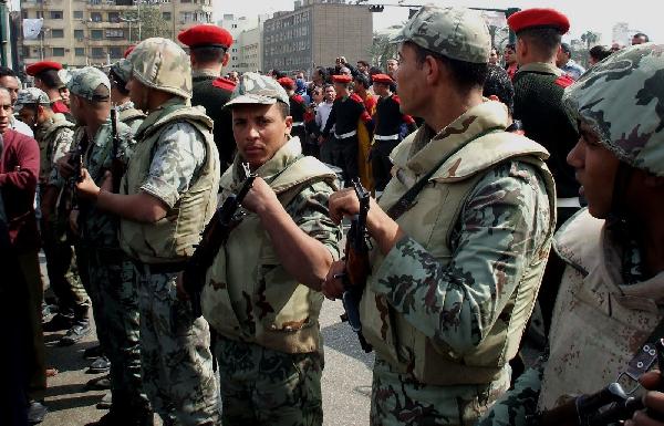 الجيش يغلق “رابعة العدوية” بالكامل