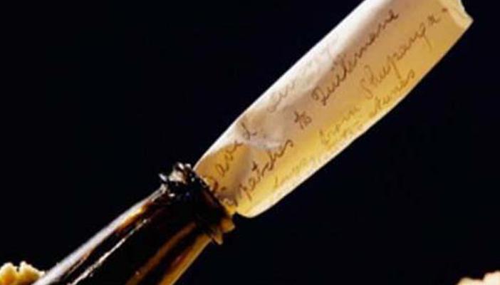 “البيولوجية البريطانية” تتسلم أقدم رسالة بريدية زجاجية