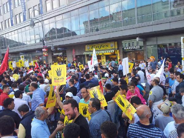 مسيرة بشوارع برلين في ألمانيا ضد الانقلاب