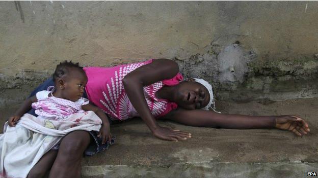 “الإندبندنت”: الخوف من “إيبولا” أخطر من المرض نفسه