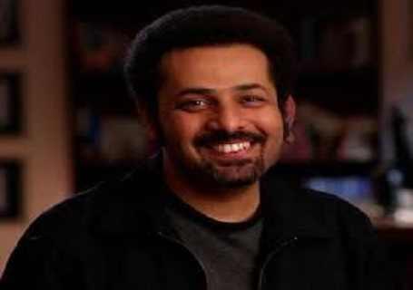 وائل عباس: الطوارئ أصبحت مادة في الدستور رسمياً