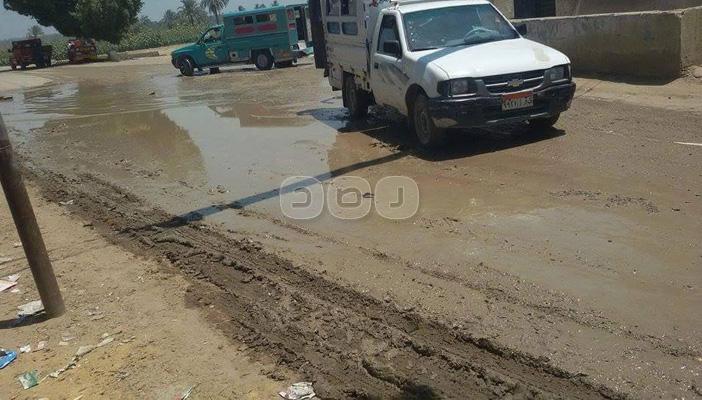 قرى المحمودية تغرق في الصرف الصحي.. والحكومة “نايمة في العسل”