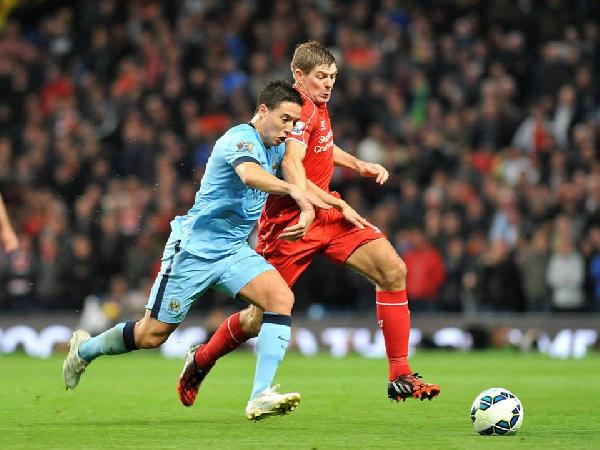 “مانشيستر سيتي” يدك  شباك “ليفربول” بثلاثية نظيفة