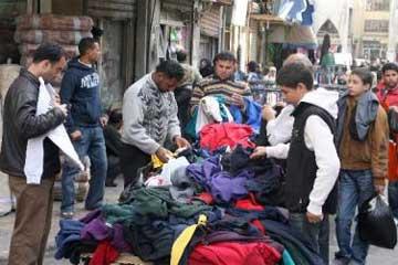 خبراء: قرار نقل الباعة الجائلين فاشل ويسوده الاستهتار