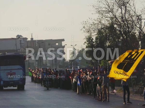 صور | سلسلة بشرية على طريق “القاهرة – الإسكندرية”