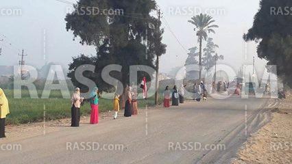 سلاسل بشرية بأبو حماد احتفالًا بانتصار المقاومة في غزة