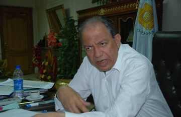 محافظ أسيوط بعد عزله لكل مستشاريه ” أنا فقط لا أحد غيري “