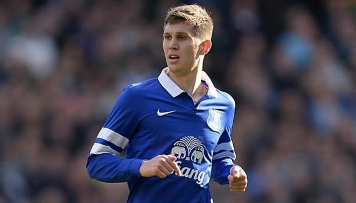 إيفرتون يرفض رحيل ستونز إلى نادي تشيلسي