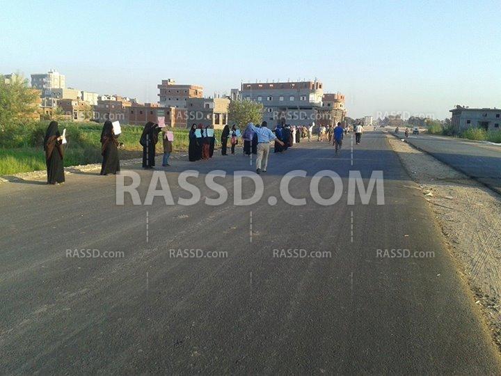 سلسلة بشرية بالدقهلية تنديدا بغلاء الأسعار