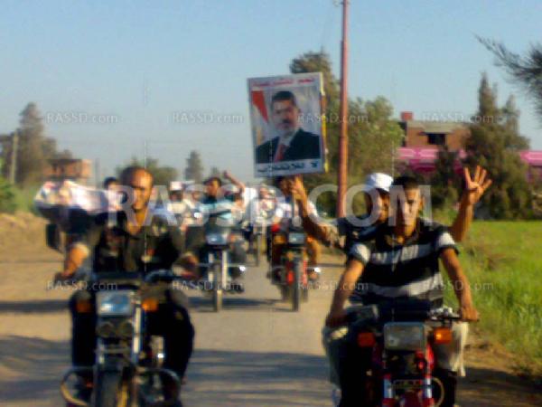 بالصور..مسيرة بالدراجات البخارية لرفض الانقلاب بكفر الشيخ