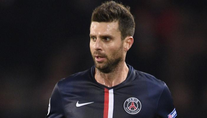 رسميًّا.. باريس سان جيرمان يجدد عقد نجمه