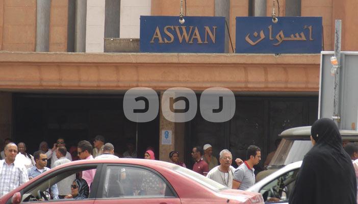 قطار “القاهرة-أسوان” تأخير وسرقة وتخدير