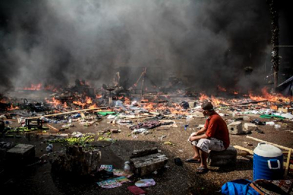 الجالية المصرية بأمريكا تبحث مع ممثلى “رايتس ووتش” مقاضاة السيسى
