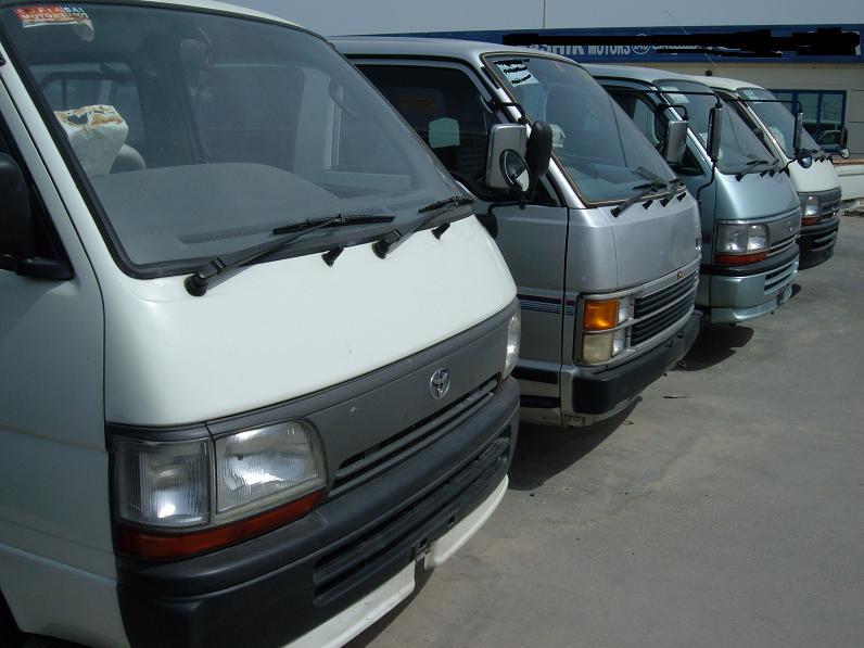 محافظ القاهرة: 200 جنيه غرامة يومية لأي “ميكروباص” بدون لوحات معدنية