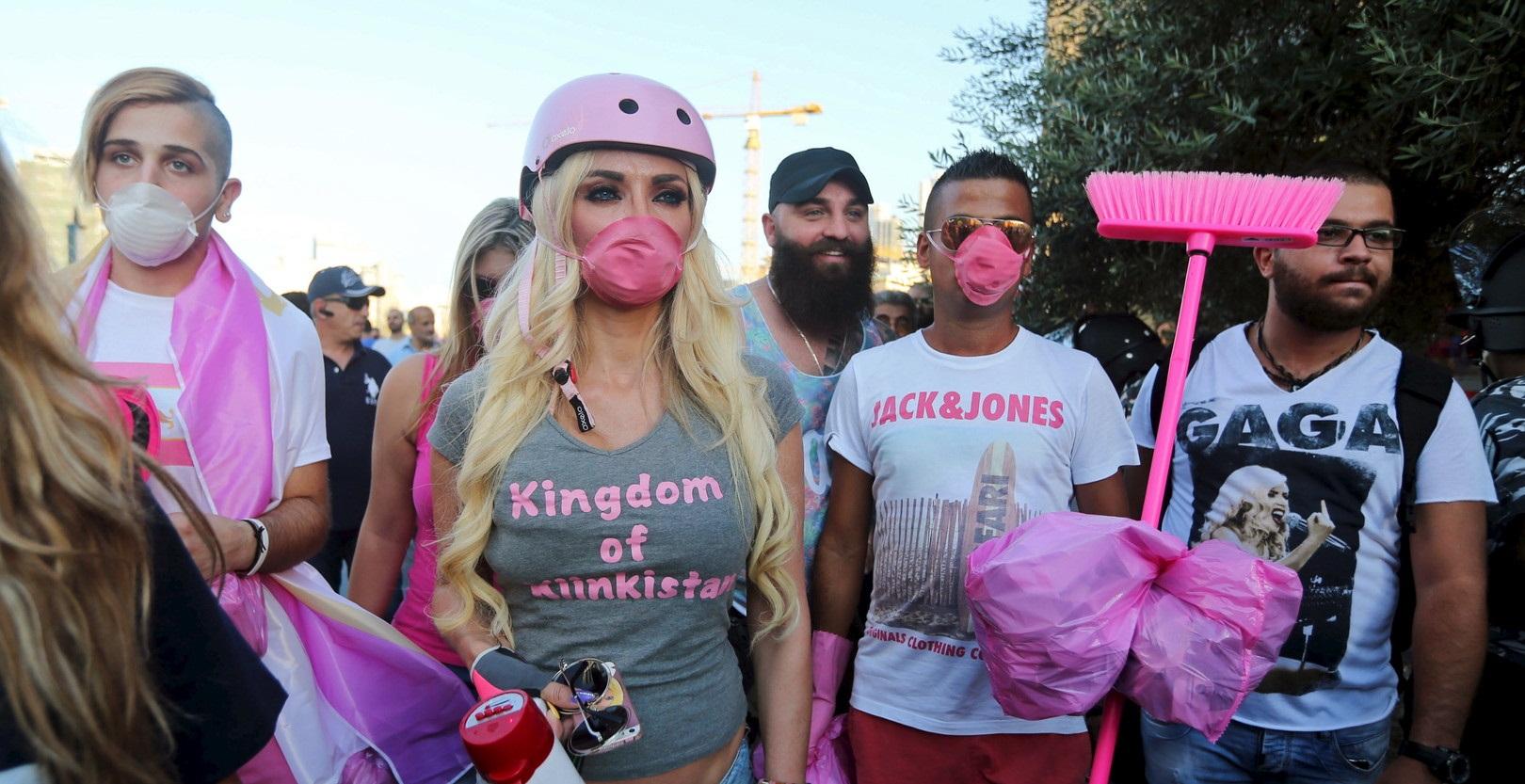 “طلعت ريحتكم” تمهل حكومة لبنان 72 ساعة لتحقيق مطالبها وتهدد بالتصعيد