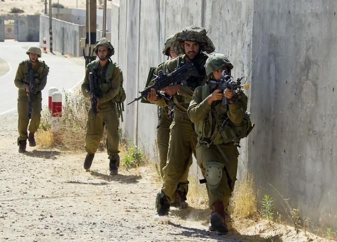 إصابة شاب فلسطيني برصاص جيش الاحتلال غربي نابلس