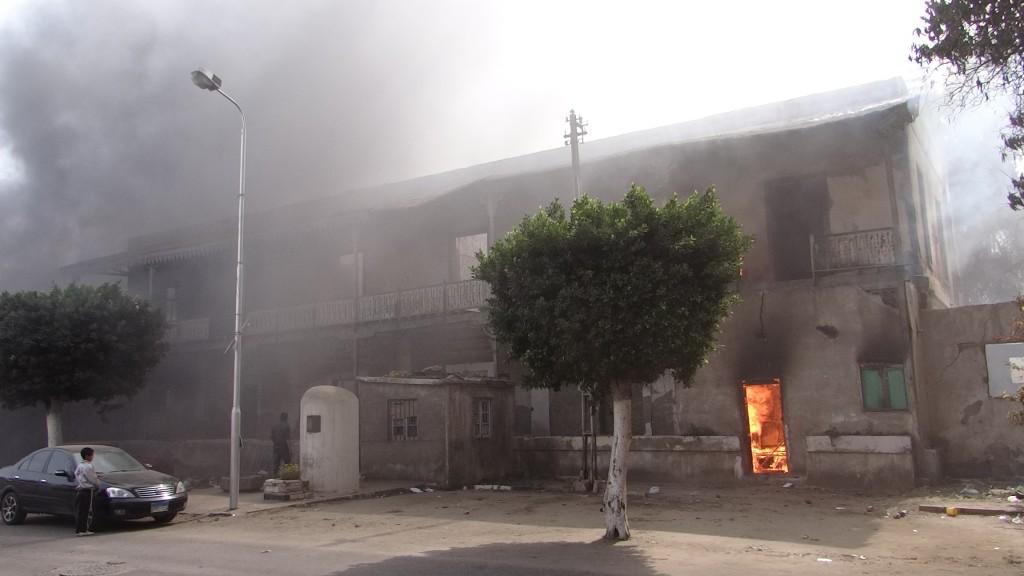 قوات الحماية المدنية تسيطر على حريق بجوار مديرية أمن المنيا