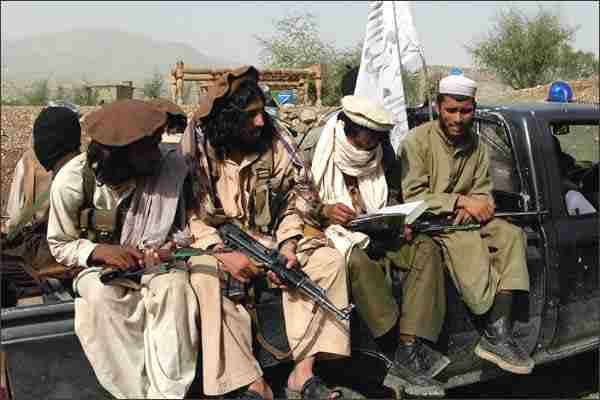 7 قتلى وجرحى في اشتباكات بين طالبان والشرطة الأفغانية