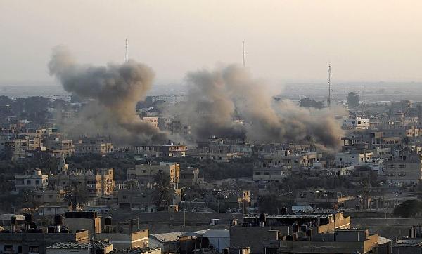 بالفيديو.. لحظة تفجير الجيش لمنازل الأهالي برفح