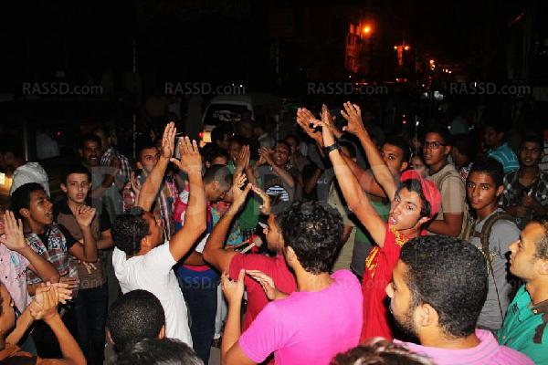 أولتراس حرية ينظم سلسلة بشرية بالأسكندرية لرفض الانقلاب