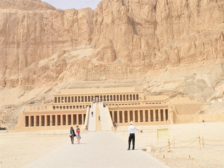 شرطة السياحة:الإشغال بفنادق الأقصر وأسوان 0.05% فقط