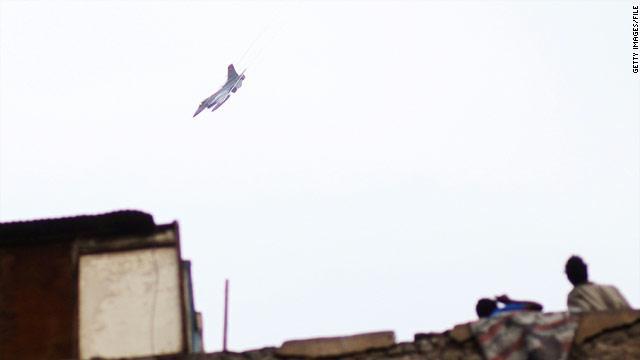 فيديو | لحظة سقوط طائرة تابعة “لحفتر” في ليبيا