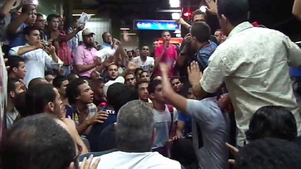 الأمن يعتقل خمسة متظاهرين بمحطة “ضواحي الجيزة”