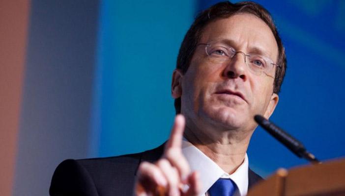 زعيم المعارضة الإسرائيلية لـ”نتنياهو”: يجب علينا استقبال لاجئين سوريين