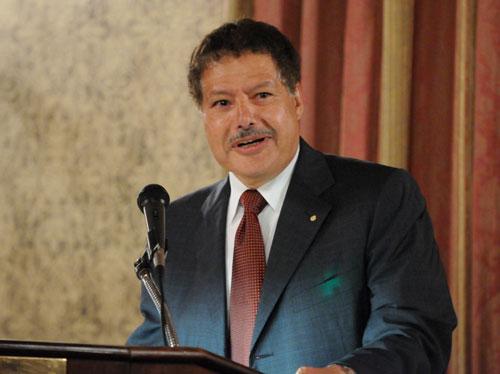 زويل: انقطاع الكهرباء في القرن الـ21 أمرٌ غير مقبول