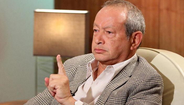 ساويرس: أنا مسلم أكتر من الإخوان.. ووالدي خرج عن طوعي