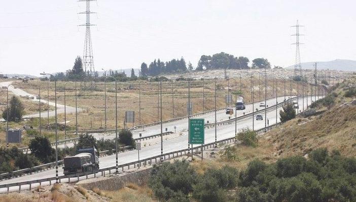 الاحتلال الإسرائيلي يبدأ بناء سياج أمني مع الأردن