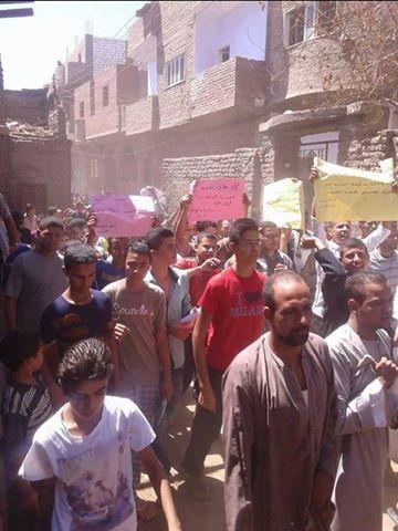 أهالي “طنبدي” بالمنيا ينددون بمقتل شاب بسبب الانفلات الأمني