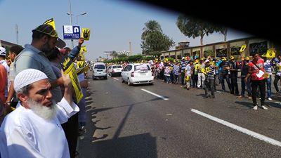 وقفة أمام مسجد الرحمن الرحيم ضد الانقلاب