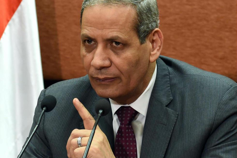 وزير التعليم: “للأخوات الفضليات المنتقبات بلاش النقاب داخل الفصل”