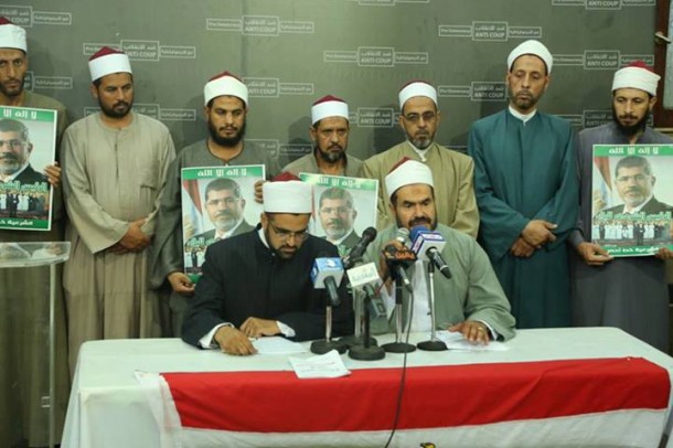 “علماء ضد الانقلاب”: فصل 50 ألف خطيب حرب ممنهجة ضد الإسلام